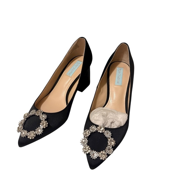 Betsey Johnson SB Lilly Fabric Closed Pointed Toe Classic,copy of MANOLO BLAHNIK - Picture 11 of 11